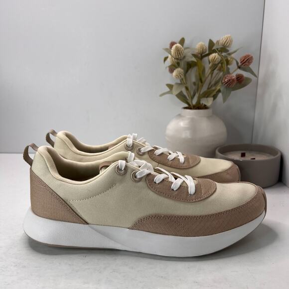allbirds Men\'s Casual Chunky Sneakers in Cream and Tan main image 4